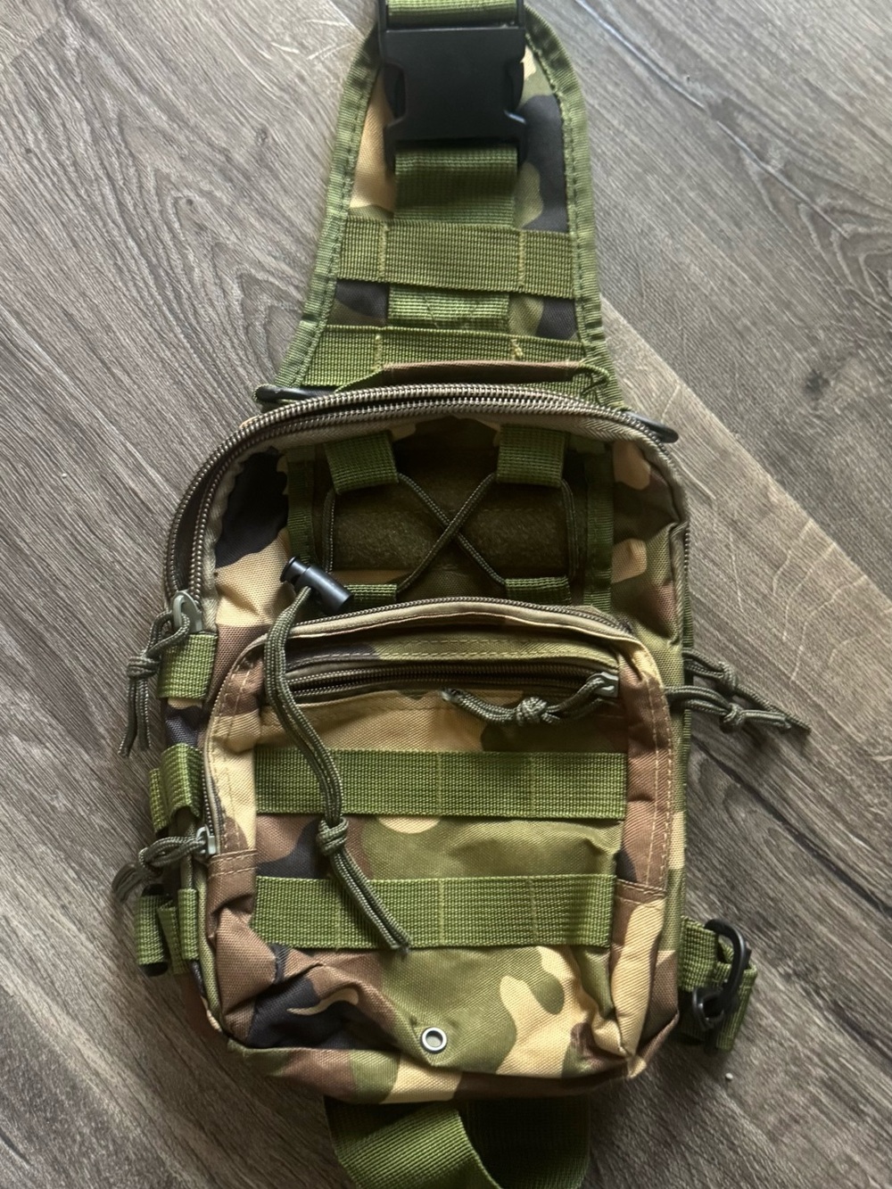 Camouflage Green Tactical Sling Bag - Men's Crossbody Pack